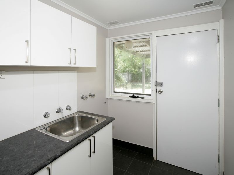 152 Raye Street, Tolland NSW 2650