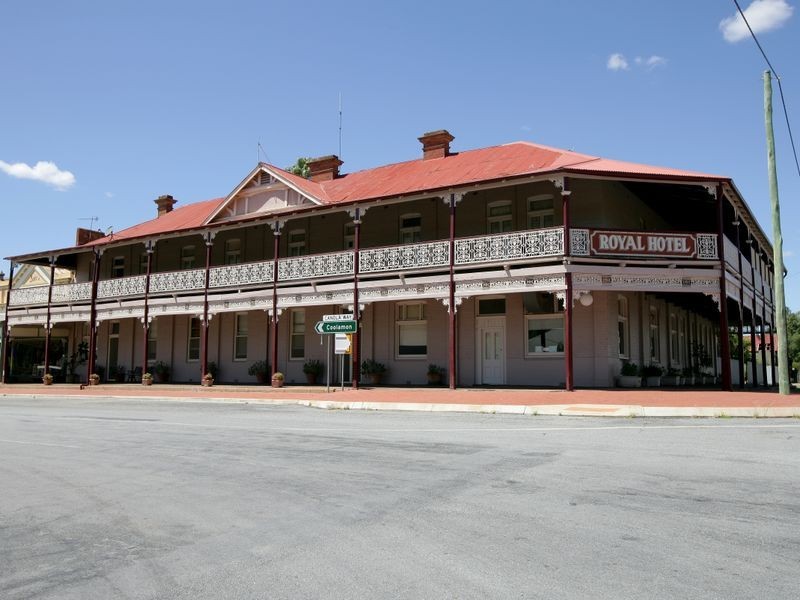 27 Waterview Street, Ganmain NSW 2702