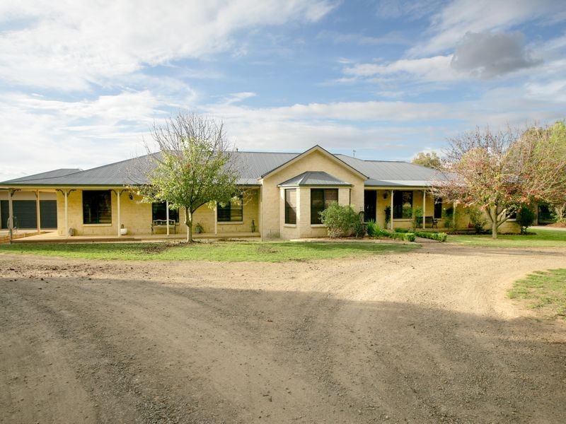 60 Dunns Road, Springvale NSW 2650