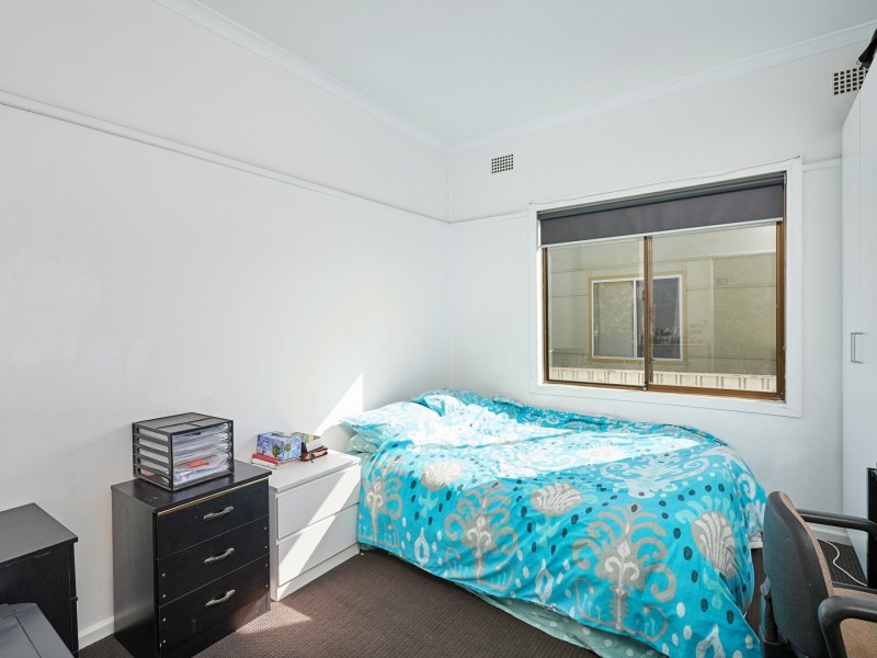 9 Macquarie Street, Mount Austin NSW 2650