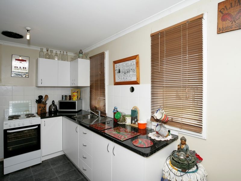 69 McKell Avenue, Mount Austin NSW 2650