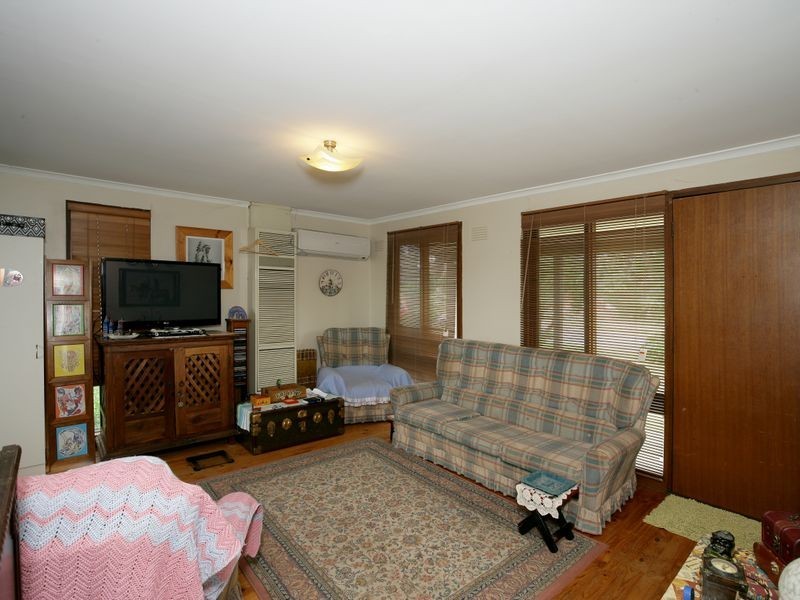69 McKell Avenue, Mount Austin NSW 2650