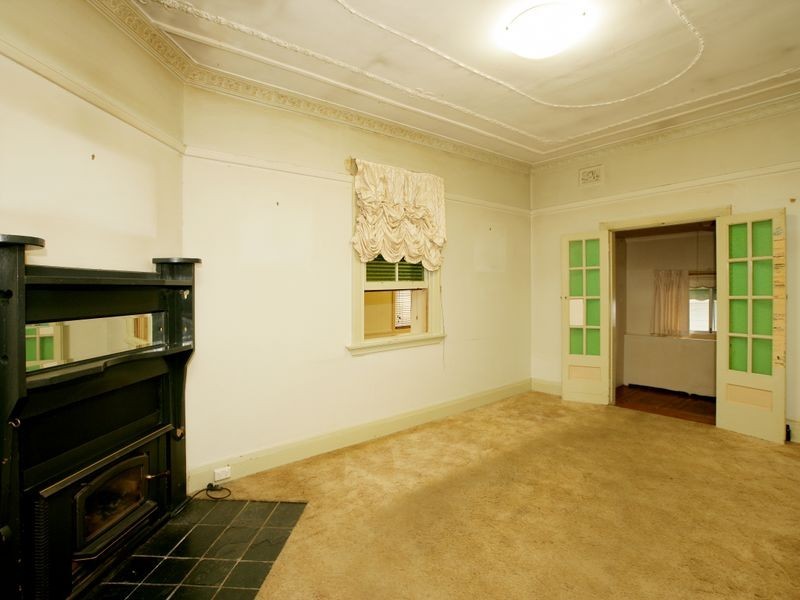 10 Salmon Street, Wagga Wagga NSW 2650