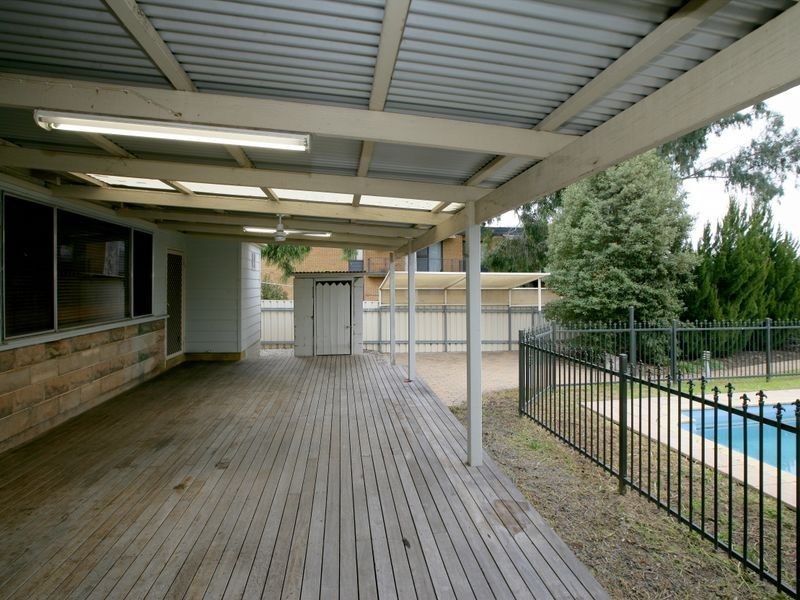 10 Salmon Street, Wagga Wagga NSW 2650