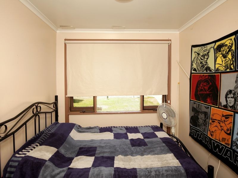 17 Warren Place, Mount Austin NSW 2650