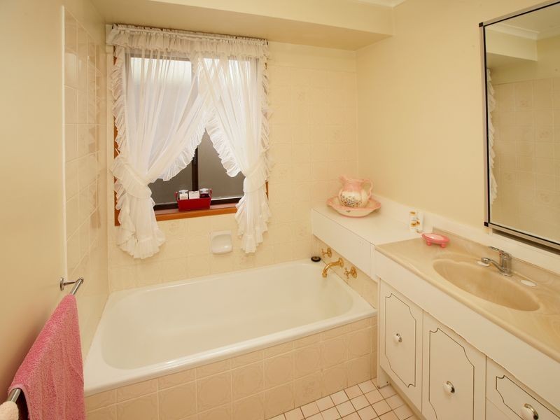 67 Pugsley Avenue, Estella NSW 2650