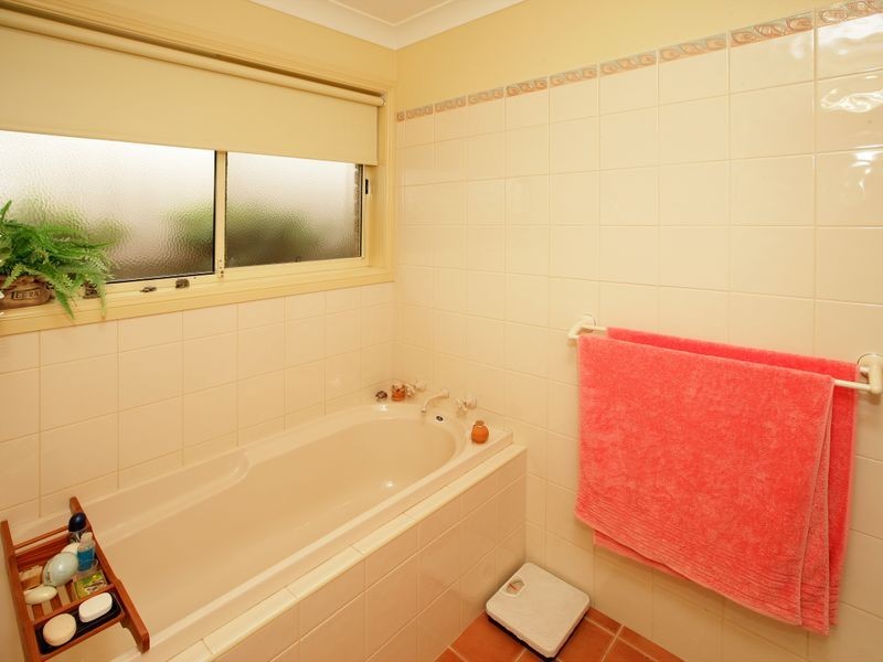 1 Merong Place, Bourkelands NSW 2650
