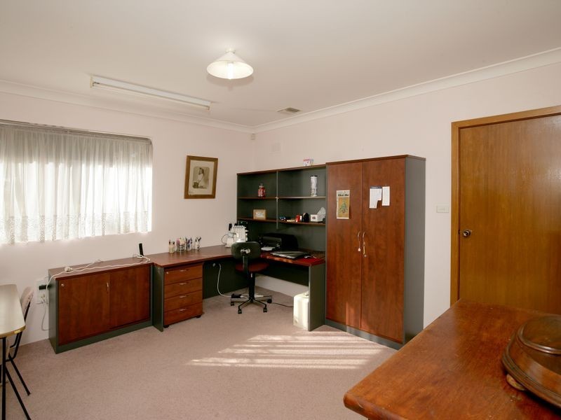 1 Lamber Street, Tolland NSW 2650