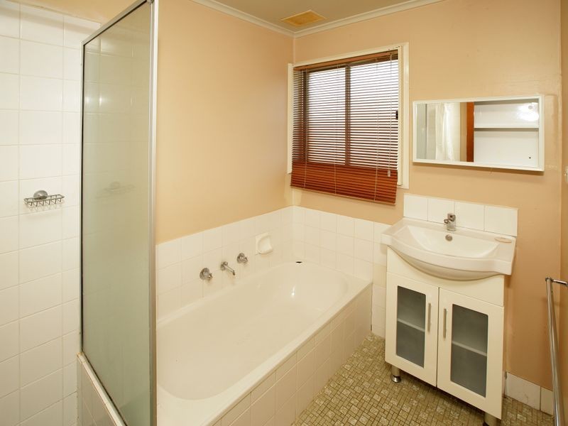 155 Raye Street, Tolland NSW 2650