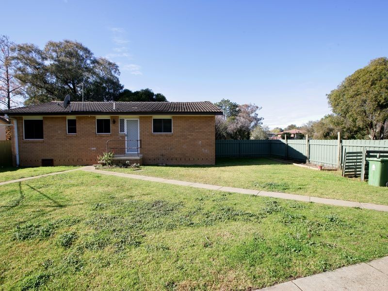 155 Raye Street, Tolland NSW 2650