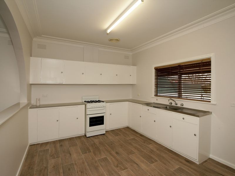 67 Grove Street, Kooringal NSW 2650
