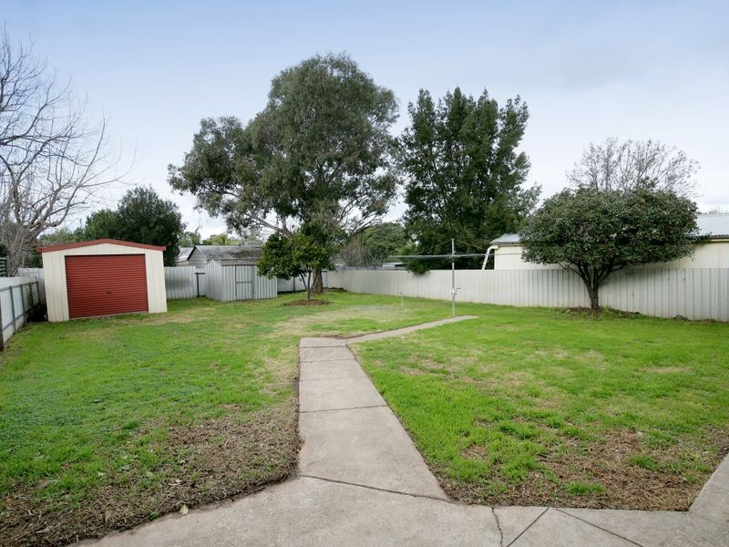 67 Grove Street, Kooringal NSW 2650