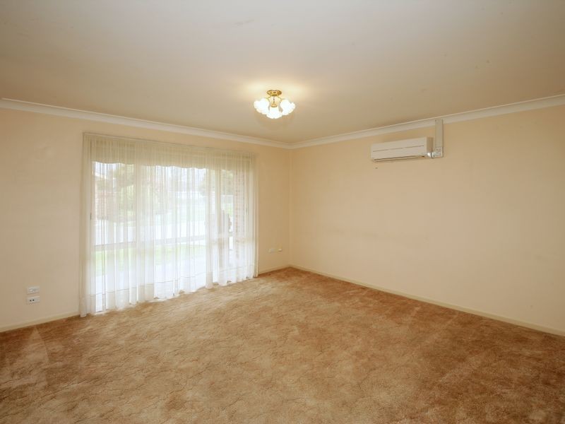 5/108 Undurra Drive, Glenfield Park NSW 2650