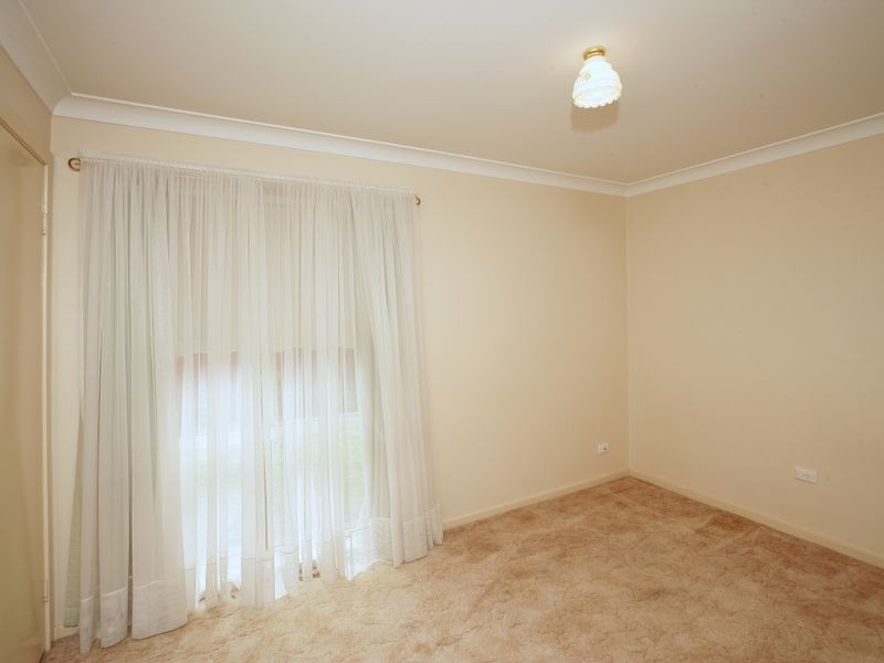 5/108 Undurra Drive, Glenfield Park NSW 2650