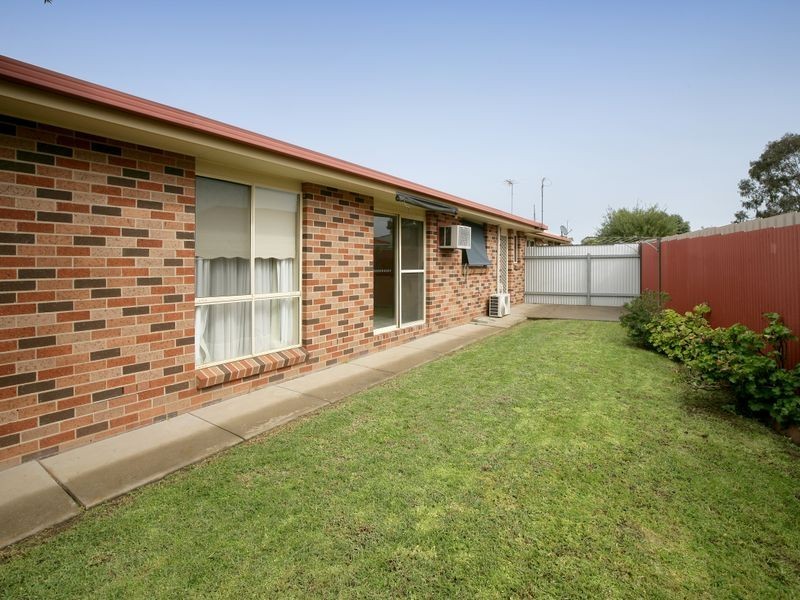 5/108 Undurra Drive, Glenfield Park NSW 2650
