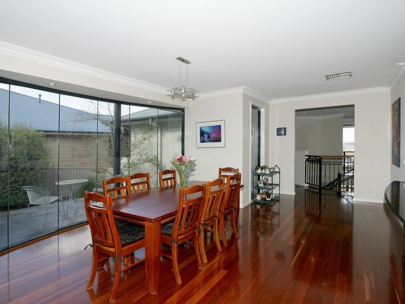 21 Atherton Crescent, Wagga Wagga NSW 2650