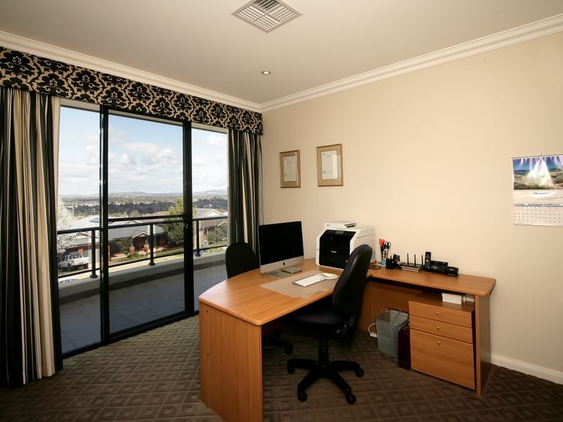 21 Atherton Crescent, Wagga Wagga NSW 2650