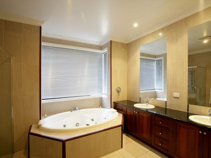 21 Atherton Crescent, Wagga Wagga NSW 2650