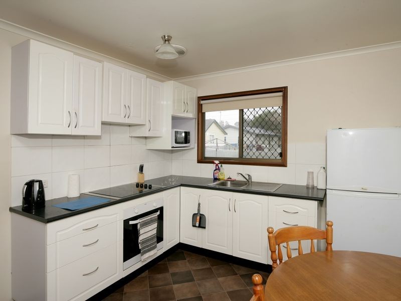 157 Raye Street, Tolland NSW 2650
