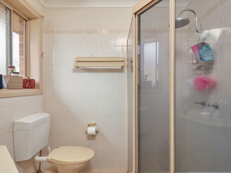 18 Lamilla Street, Glenfield Park NSW 2650