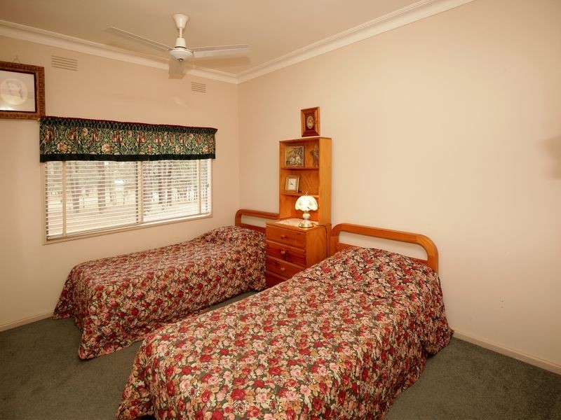 192 Cowabbie Street, Coolamon NSW 2701