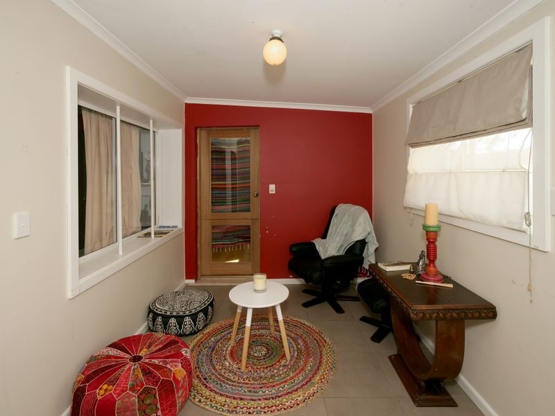 107 Main Street, Lake Albert NSW 2650