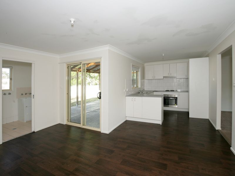 110 Raye Street, Tolland NSW 2650