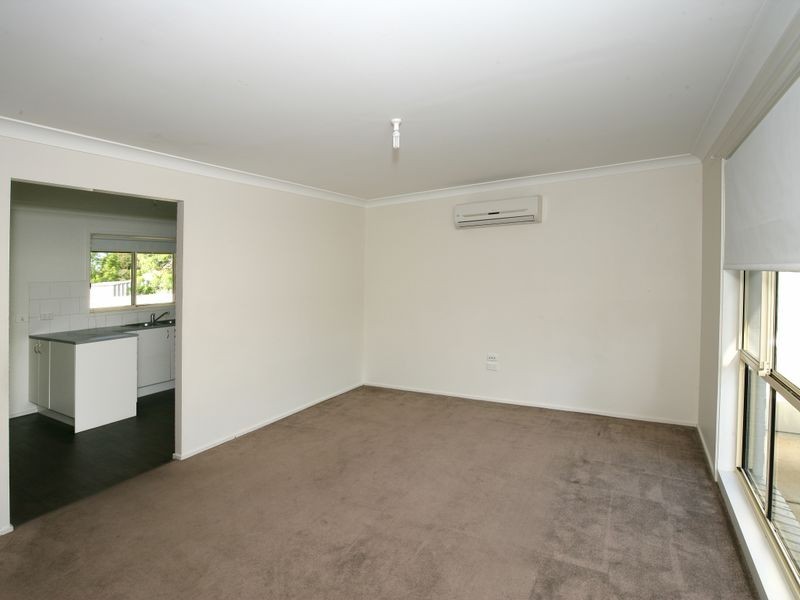 110 Raye Street, Tolland NSW 2650
