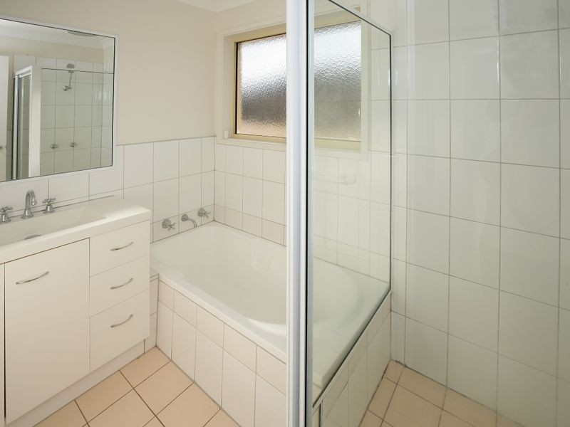 110 Raye Street, Tolland NSW 2650