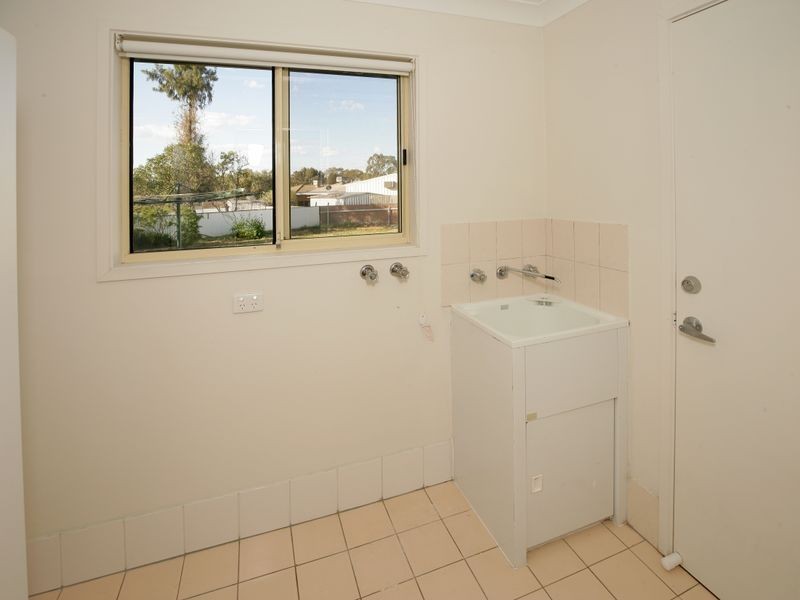 110 Raye Street, Tolland NSW 2650