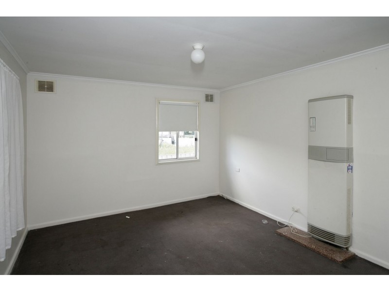 154 Raye Street, Tolland NSW 2650