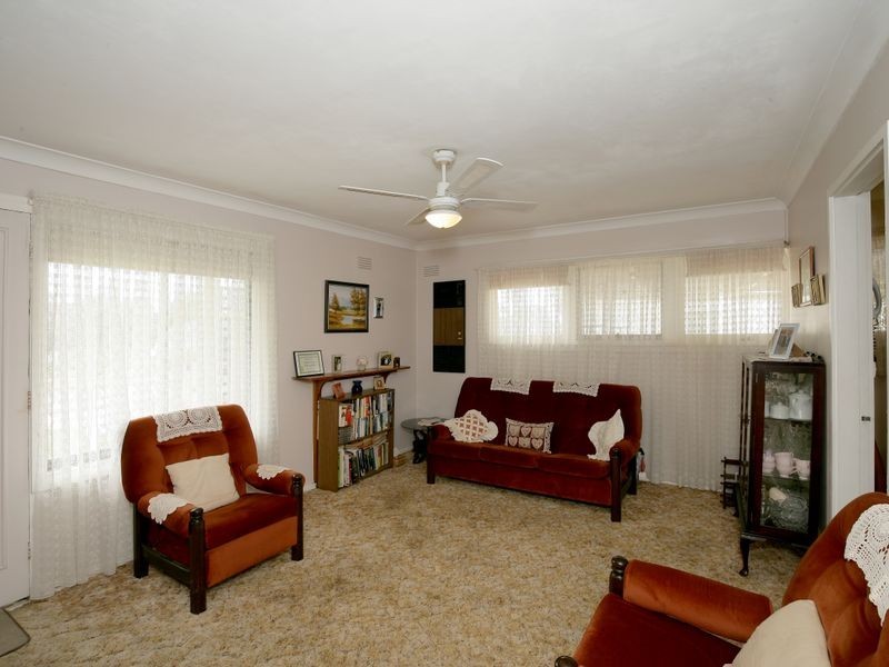 6 Malta Crescent, Ashmont NSW 2650