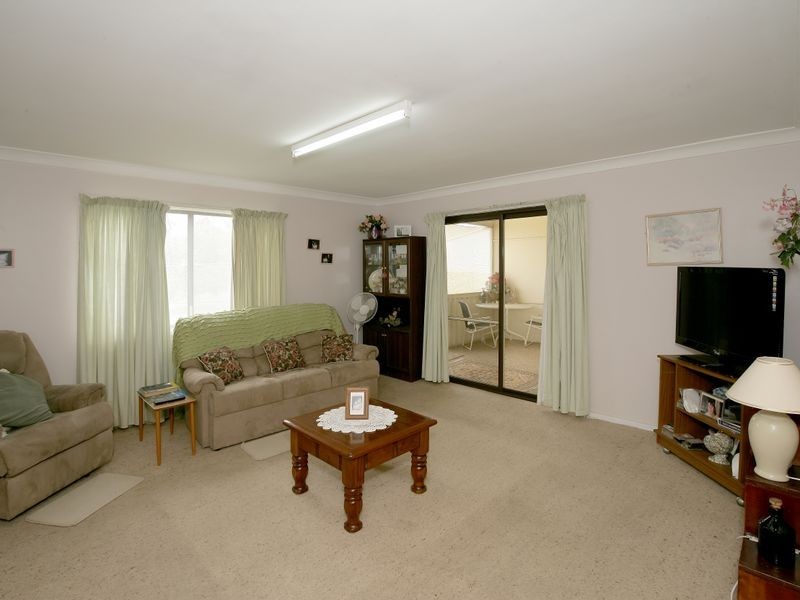 6 Malta Crescent, Ashmont NSW 2650