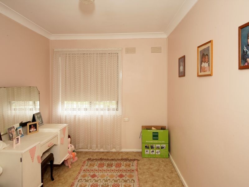 6 Malta Crescent, Ashmont NSW 2650