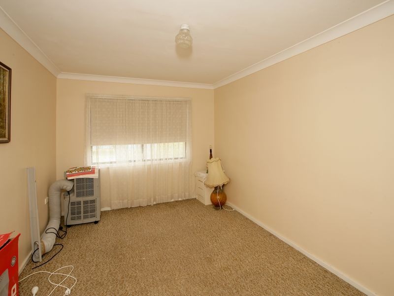 6 Malta Crescent, Ashmont NSW 2650