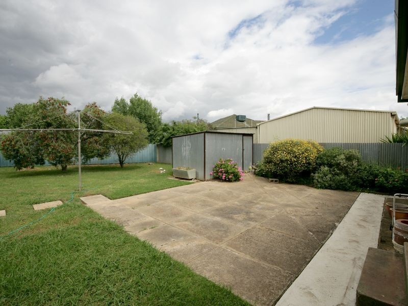 6 Malta Crescent, Ashmont NSW 2650