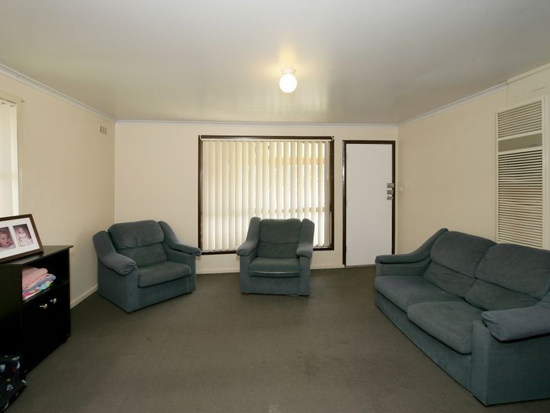 1 Bingham Place, Tolland NSW 2650