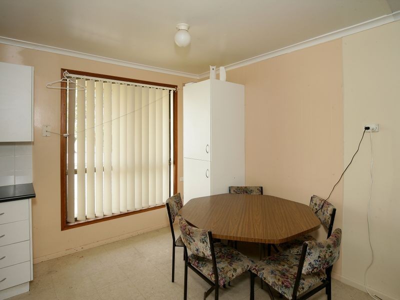 1 Bingham Place, Tolland NSW 2650