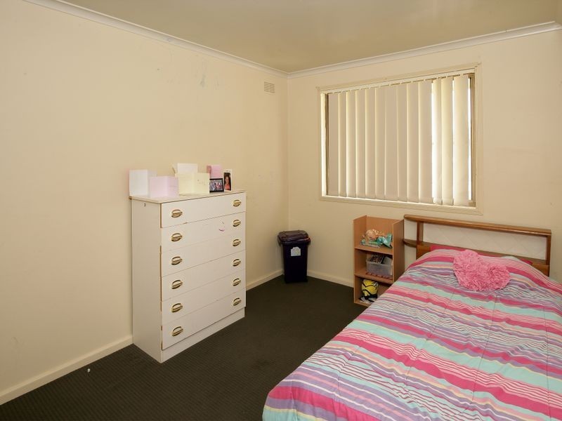 1 Bingham Place, Tolland NSW 2650