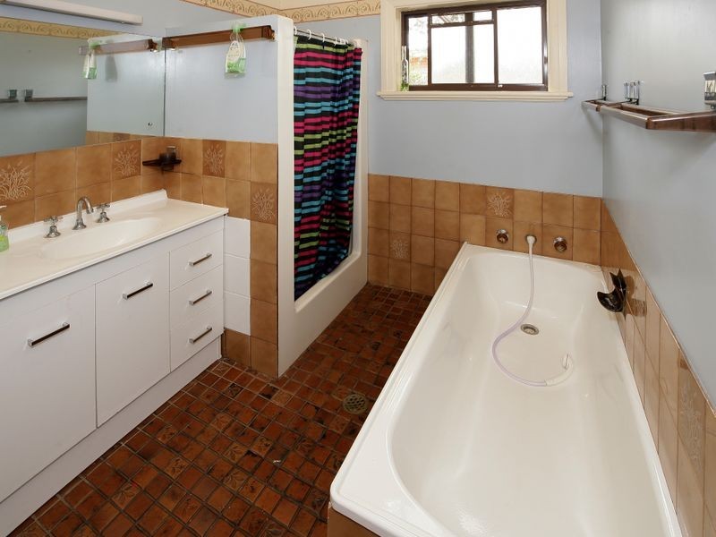 92 Macleay Street, Turvey Park NSW 2650