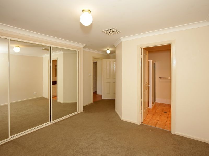 45 Tamar Drive, Tatton NSW 2650