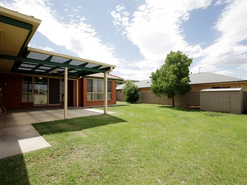 45 Tamar Drive, Tatton NSW 2650