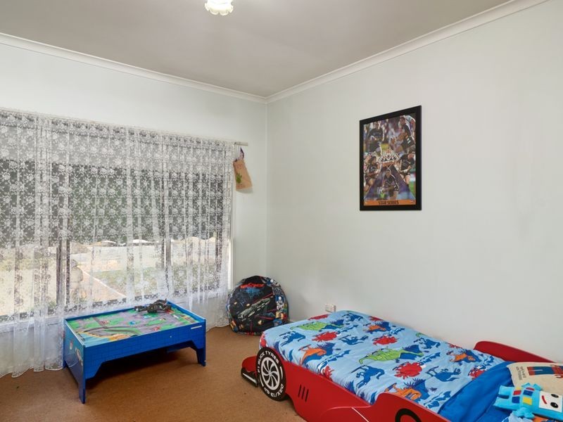 6 Swan Street, Ashmont NSW 2650