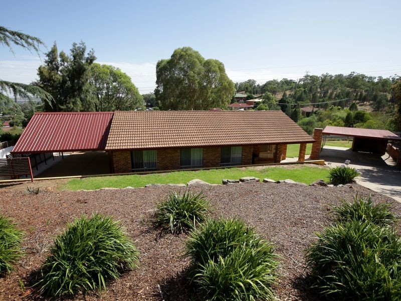 6 Tolland Close, Tolland NSW 2650