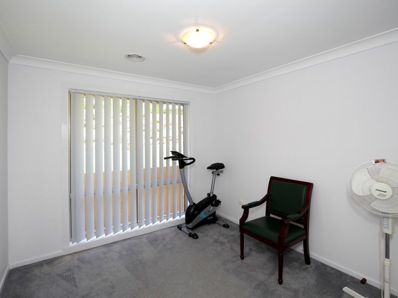 6 Tolland Close, Tolland NSW 2650