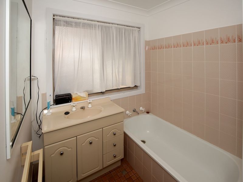 6 Tolland Close, Tolland NSW 2650