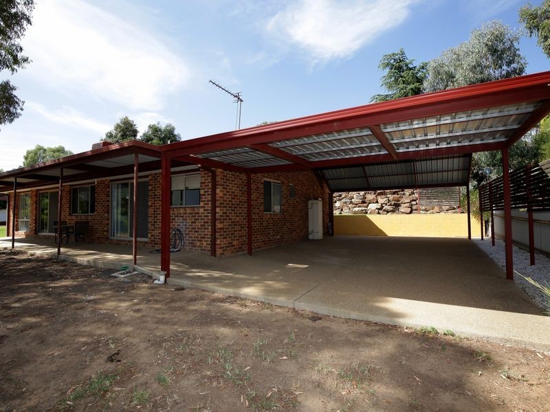6 Tolland Close, Tolland NSW 2650