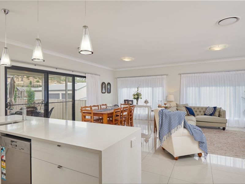 10 Darling Place, Tatton NSW 2650