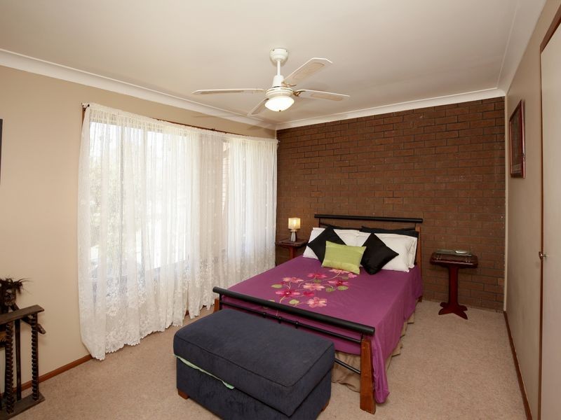 2/7 Nordlingen Drive, Tolland NSW 2650