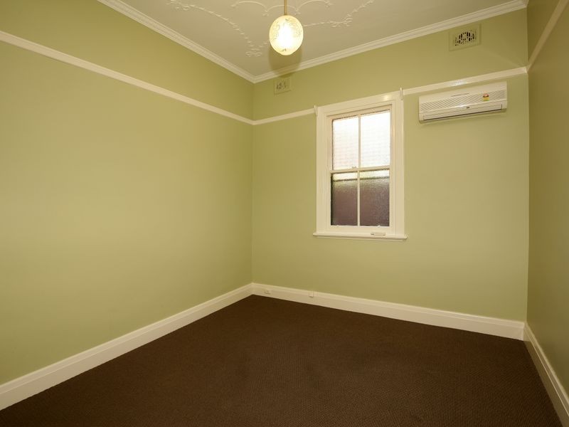 28 Simmons Street, Wagga Wagga NSW 2650